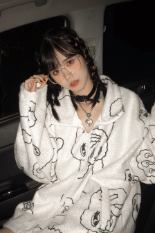 给美女打针